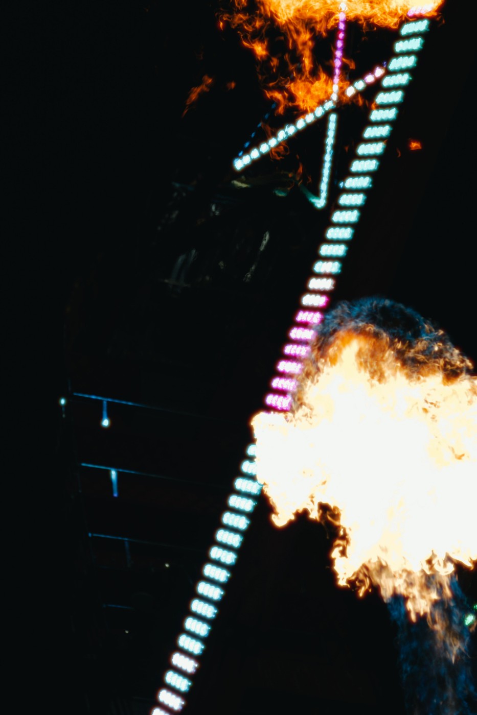 Fête foraine — manège lumineux